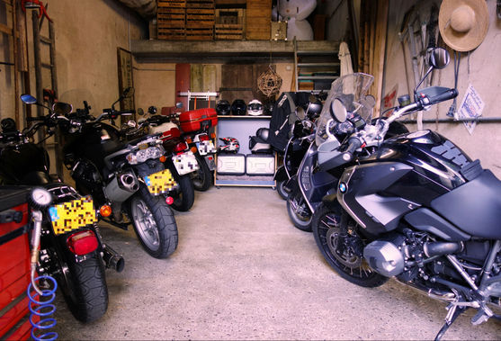Garage for motobikes